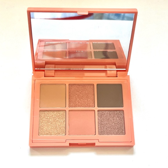 🏷️ Essence “Coral Me Maybe” set of 6 neutral glitter matte eye shadow palette - Picture 13 of 13